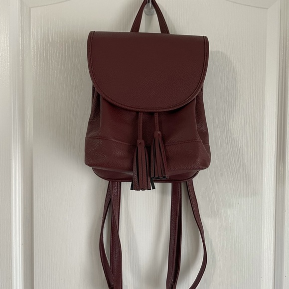 Drawstring Faux Leather Backpack Purse - Picture 1 of 3